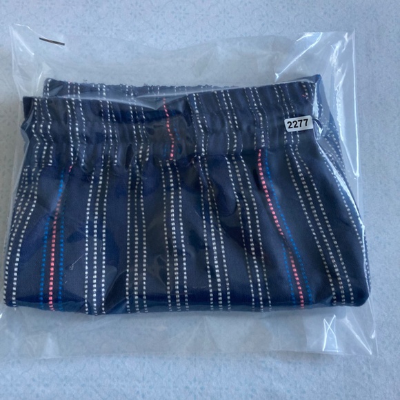 Sundry women’s shorts - Picture 7 of 7